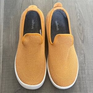 NWOT Allbirds Tree Lounger in Lux Honey / Blizzard, Size 9